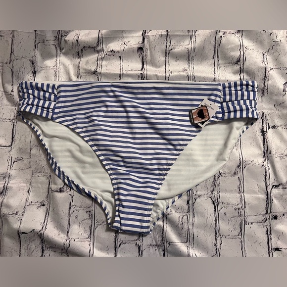 Time and Tru Other - Women’s Time and Tru blue white striped bikini bottom size 3X (24w-26w) NEW